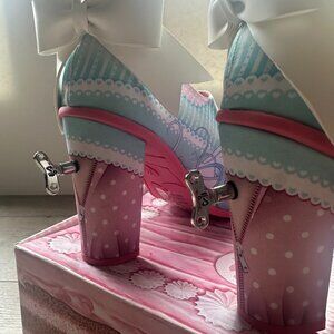 Hot Chocolate design Twin Lolita Pumps